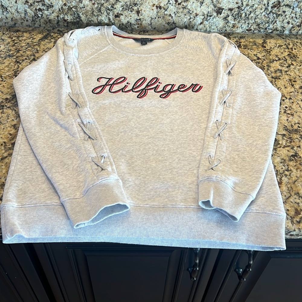 Tommy Hilfiger sweatshirt